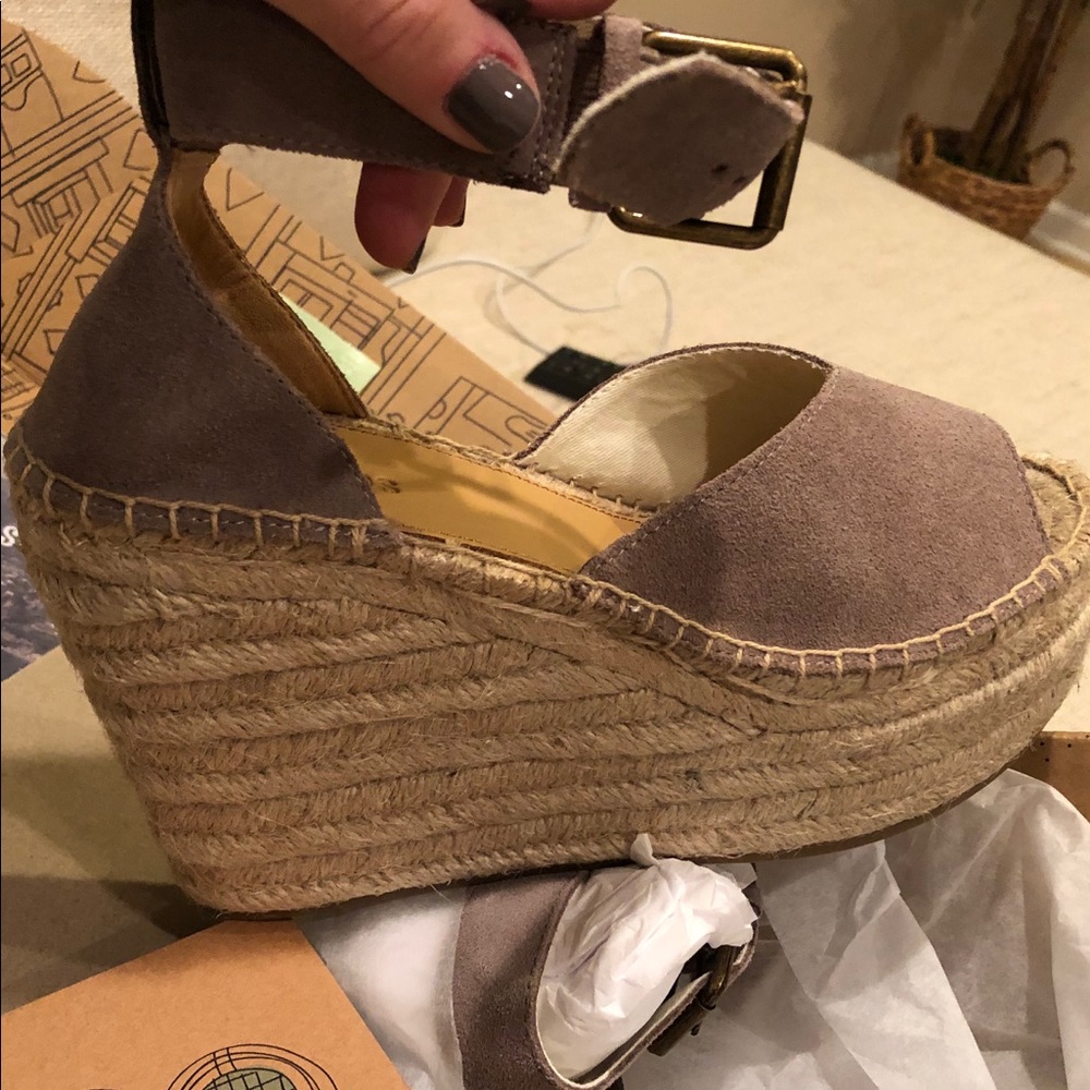 Soludos BRAND NEW NEVER WORN espadrille sandals